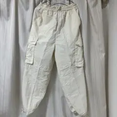 オフホワイト カーゴパンツ