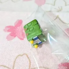 ポケモン びっくらたまご 入浴剤 フィギュア デンジムシ