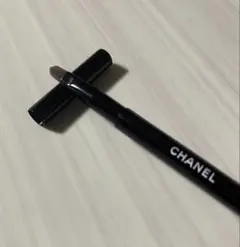 CHANEL パンソーレーヴルリップブラシ箱付き
