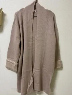 ニットカーディガン