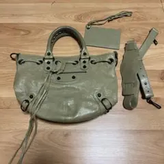バレンシアガ　バッグ