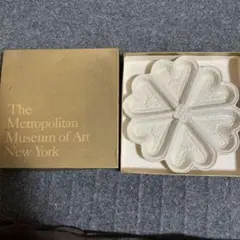 メトロポリタン美術館ニューヨーク、オリジナルアート作品、ブローチ　ミュージアム メトロポリタン美術館ニューヨーク、オリジナルアート作品、ブローチ