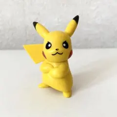 レア] レアポーズ　ピカチュウ　ポケモン　フィギュア 【希少】 ポケモンセンター限定 メガポンチョを着 フィギュアコレクション その他