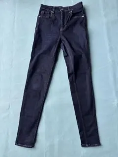 [GU]ウルトラストレッチスキニージーンズ　ウエスト64cm