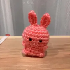 うさぎ　編みぐるみ