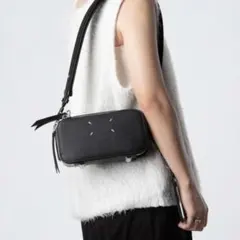 新品未使用　美品　メゾンマルジェラ　DOLL CAMERA BAG SMALL