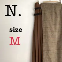 N.【M】レディース　ロングスカート　プリーツ素材　チェック柄　ブラウン