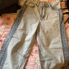 GU バイカラー デニムパンツ ライトブルー Mのサムネイル