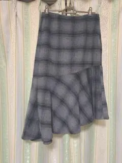 GU グレー系チェック アシンメトリックスカート