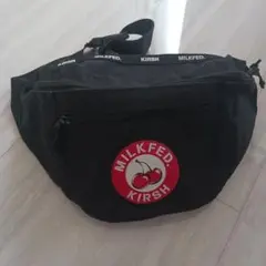 MILKFED. KIRSH ブラック ボディバッグ