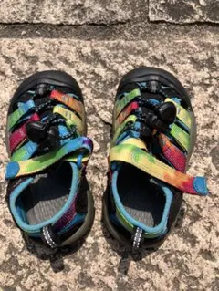 キッズ用keenキーンマルチカラーストラップサンダル　15cm