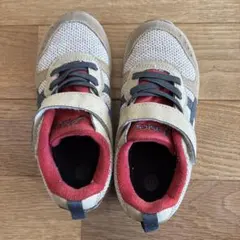 美品　アシックススニーカー　男女兼用18.5