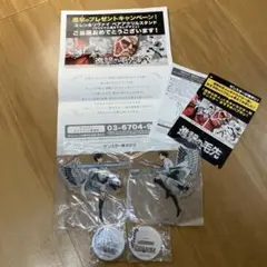進撃の巨人　サンスター　当選品　エレン&リヴァイ　ペアアクリルスタンド