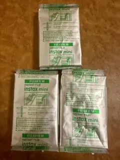 instax mini チェキフィルム　ハローキティ10枚入り3個外箱無し
