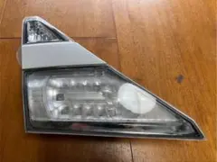 トヨタ ヴェルファイア ANH20 左フィニッシャー KOITO 58-35のサムネイル