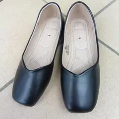 フラットシューズ 　パンプスブラック Mサイズ　スクエアトゥ