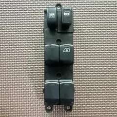 E11 ノート後期 パワーウインドウスイッチ 【No.363】のサムネイル