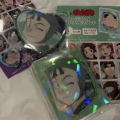 忍たま乱太郎　トレーディングホロアクリルスタンド　　ハート型缶バッジ　立花仙蔵