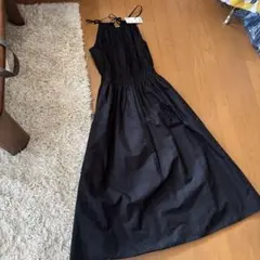 UNIQLO ホルダーネックワンピースノースリーブblack S