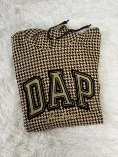 GAP「DAPパーカー」