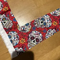 骸骨柄生地はぎれ赤