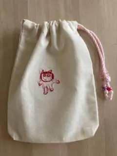 猫人間　ねこにんげん　猫刺繍入り巾着袋