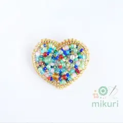 カラフルビーズの海　ビーズ刺繍ブローチ　ハンドメイドアクセサリー