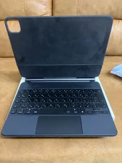 iPad マジックキーボード　11インチ