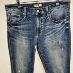 ユニクロダメージ加工デニムストレートパンツ 33インチのサムネイル