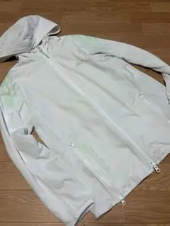 アディダスレディース　上着　ゴルフ　ランニング　登山　アウトドア上着