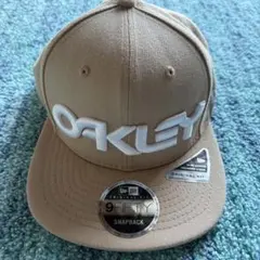 OAKLEY 9FIFTY スナップバックキャップ ベージュ