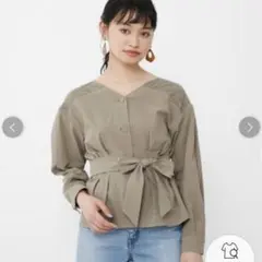 AVAN LILY シャツ　ブラウス