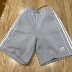 アディダス　半パンツ　裏起毛　ユニセックスM 未使用