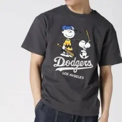 【新品タグ付き】　PEANUTS MLB ドジャーススヌーピー　刺繍　Tシャツ