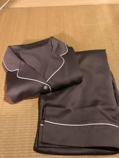 春物　GU☆ダークブラウン ポリエステルパジャマ　 未使用