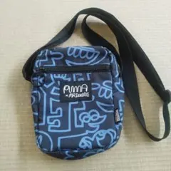 puma×MR DOODLE スレンダーポータブルバッグ
