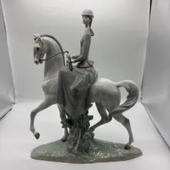 LLADRO リヤドロ 【白い馬の少女】23 H＝45 リアドロ L704 - メルカリ