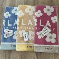 FURLA タオルハンカチ三枚のサムネイル