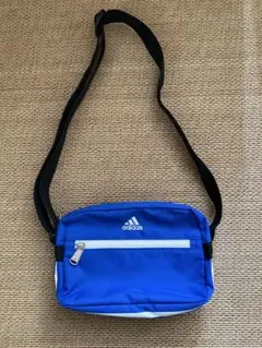 adidas ショルダーバッグ ポシェット 青