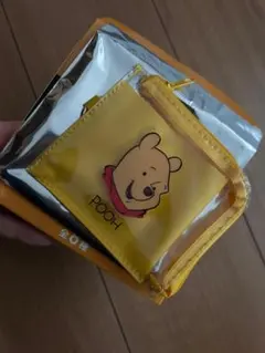 ディズニーストア シークレットPVCウォレット ウォレット くまのプーさん