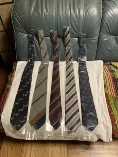 値下げしました！ダンヒル、サンローラン、レノマ、グッチ新品ネクタイセット