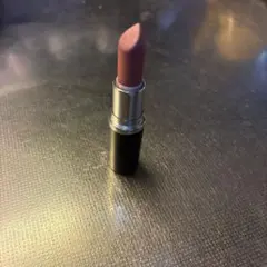 MAC シルキーマットリップスティック　クールテディ