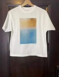three dots 【unisex】グラフィックTシャツ ブルーのサムネイル