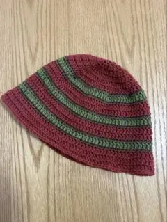 ビーニー　クラッシャーハット　男女兼用　ハンドメイド　ストライプのかぎ針編み