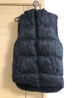 アズール　AZUL ダウンベスト（リバーシブル）