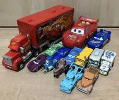 ライトニング・マックイーン トランスポーター　トミカ　カーズ