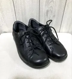 Item thumbnail for item da91f5a9-927c-4dd1-86e6-281c8886c901