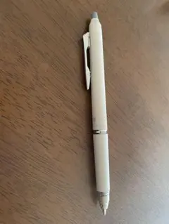 フリクション ベージュ インクは黒