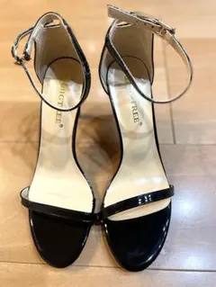 BRIGHT LEE ストラップ付きハイヒール 黒