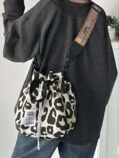 ヒョウ柄 ショルダーバッグ